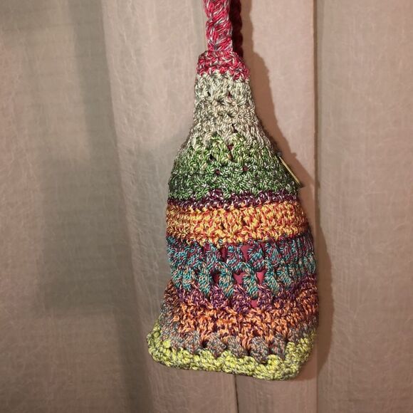 𝒍𝒊𝒏𝒂 Macramé Crochet Multicolored Heather Striped Crossbody Bag - Picture 4 of 10